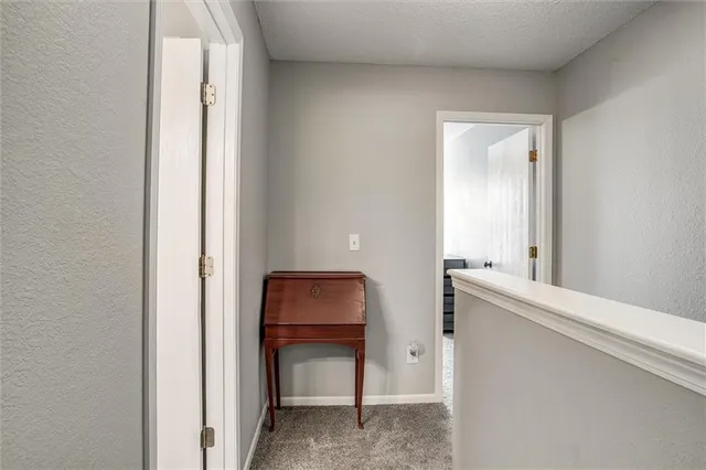 $200,000 | 1302 Southeast Broadway Court, Lee's Summit, MO 64081