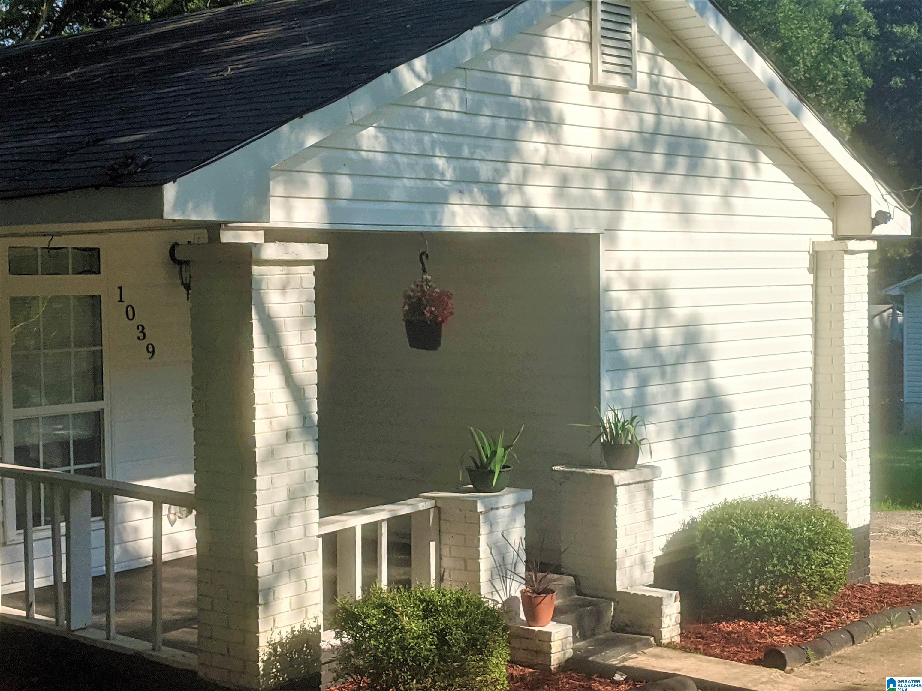 1039 Pine Street Birmingham, AL 35224 - Photo 3 of 27