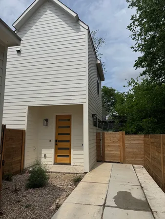 $3,250 | 2604 Francisco Street, Unit B, Austin, TX 78702