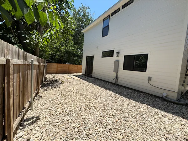 $3,250 | 2604 Francisco Street, Unit B, Austin, TX 78702