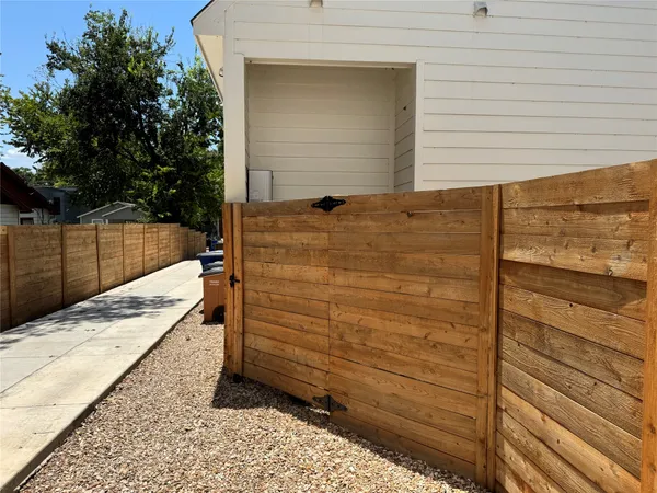 $3,250 | 2604 Francisco Street, Unit B, Austin, TX 78702