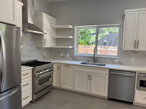 $3,250 | 2604 Francisco Street, Unit B, Austin, TX 78702