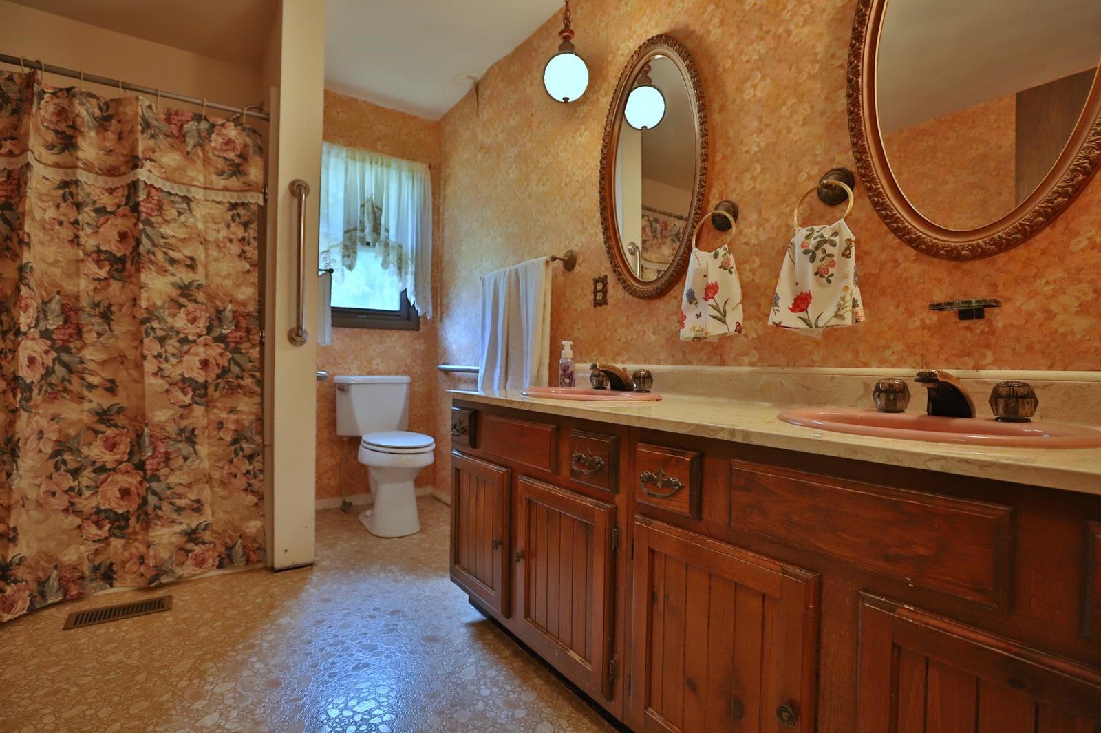 1106 Upper Spring Bay Road East Peoria, IL 61611 - Photo 15 of 44 Gallery Image 15