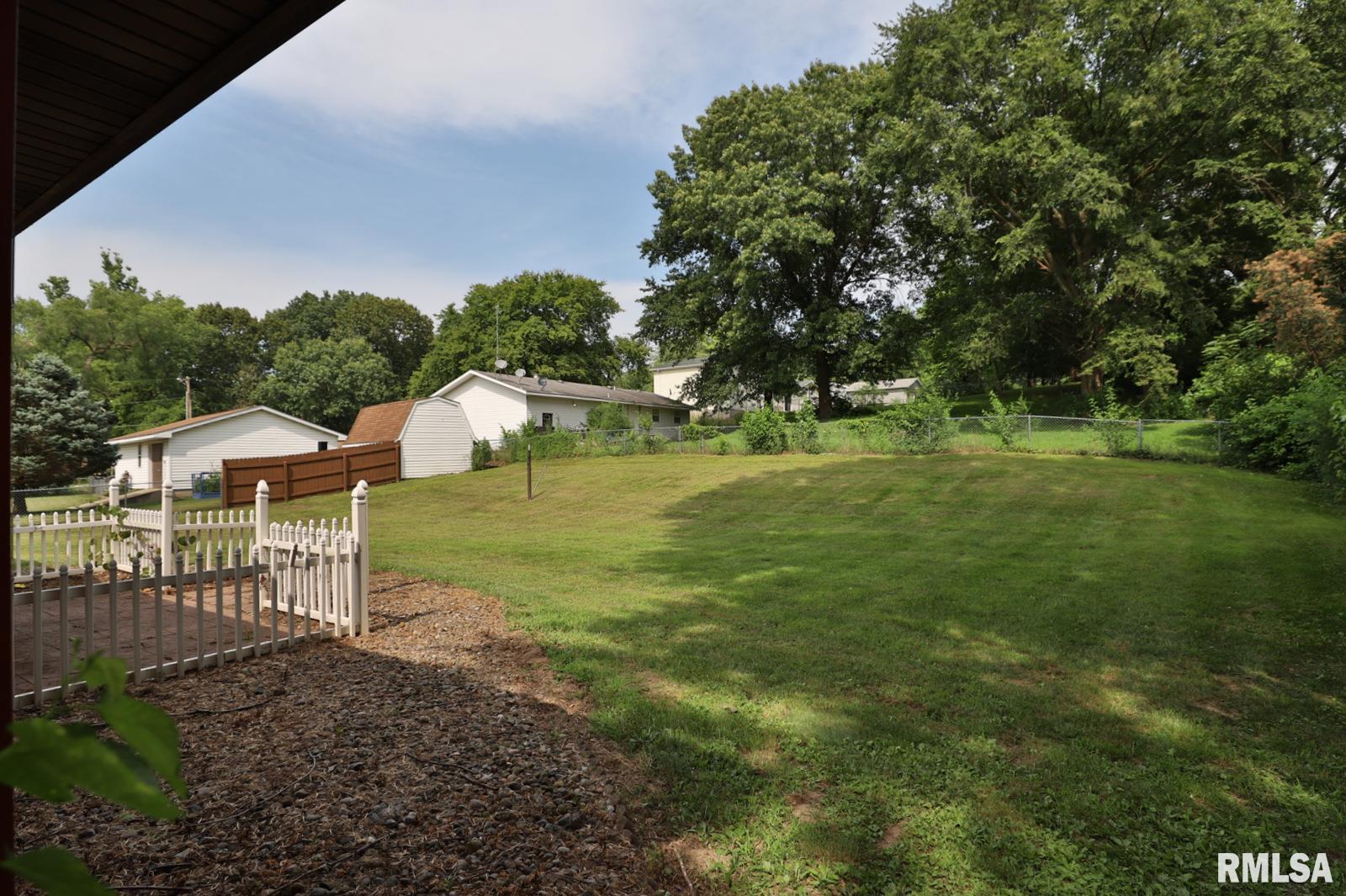1106 Upper Spring Bay Road East Peoria, IL 61611 - Photo 32 of 44 Gallery Image 32