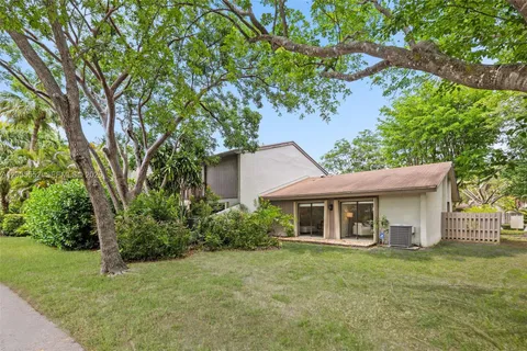 $500,000 | 11045 Southwest 113th Place, Miami, FL 33176