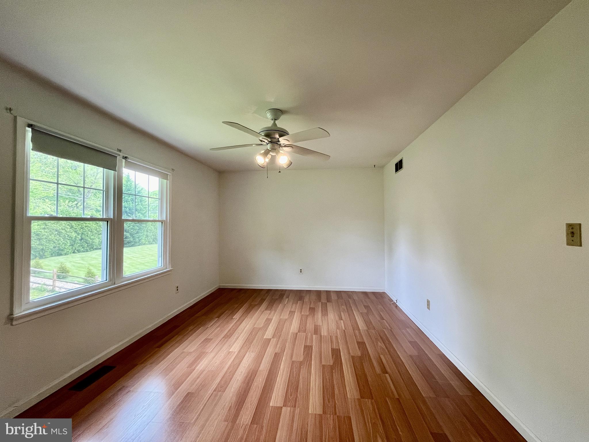 5 Slashpine Circle Hockessin, DE 19707 - Photo 18 of 22 Bedroom #4