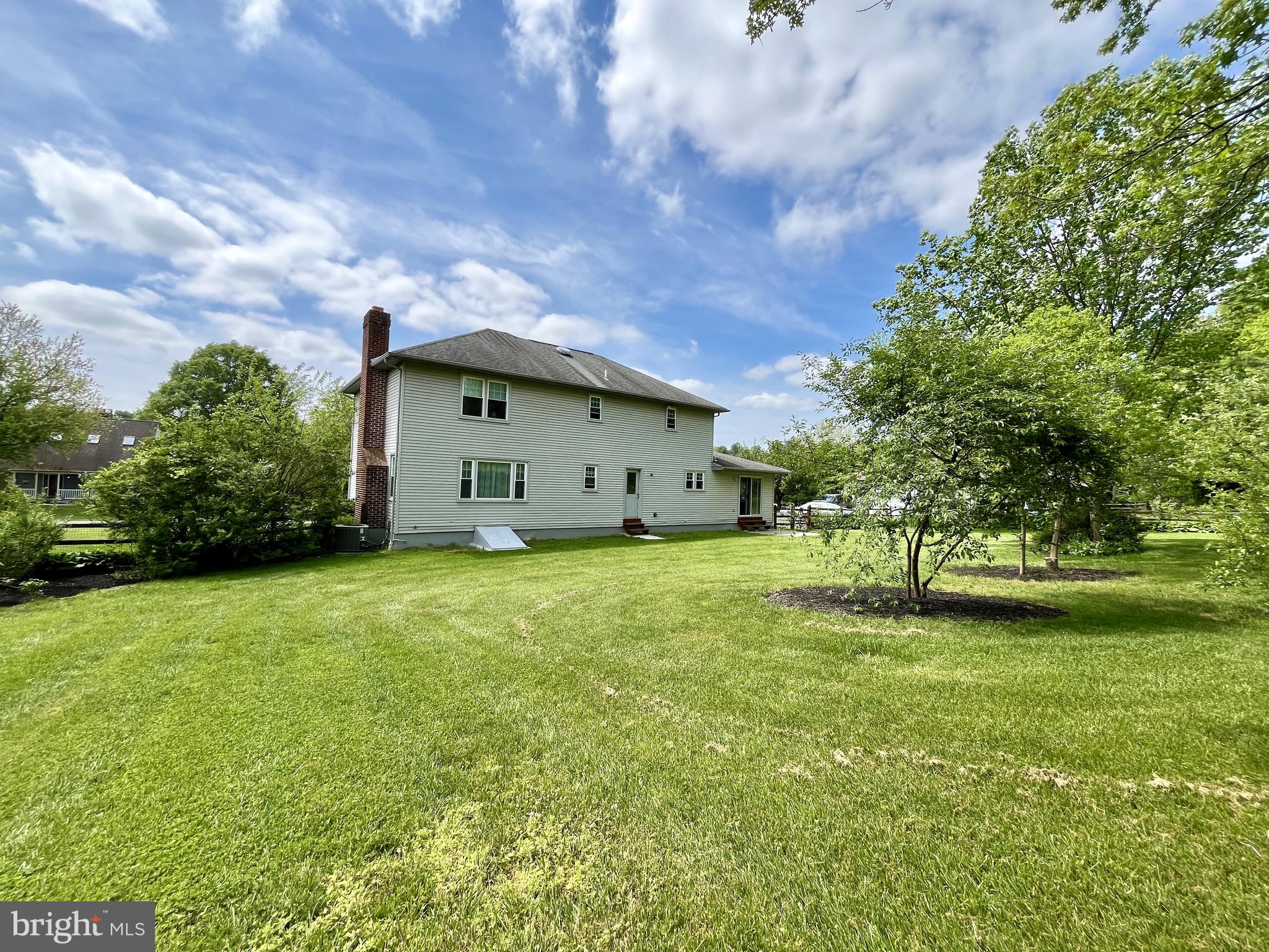 5 Slashpine Circle Hockessin, DE 19707 - Photo 19 of 22 Spacious fenced in yard