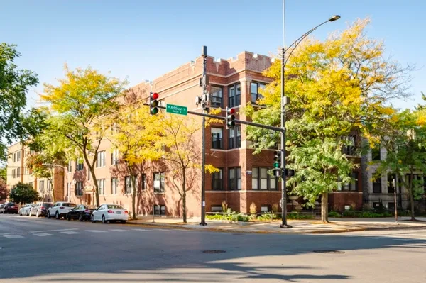 $3,400 | 3548 North Racine Avenue, Unit 3, Chicago, IL 60613