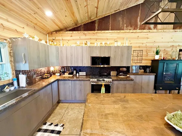 $339,000 | 6945 Unity School Road, Brookport, IL 62910