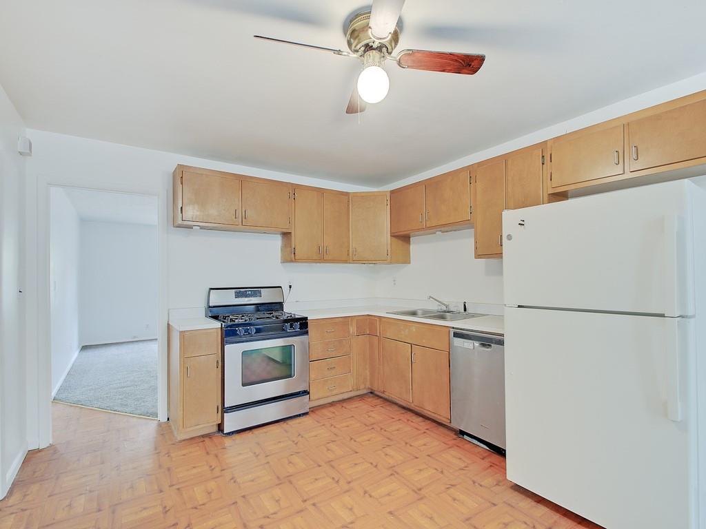 3932 North Mitthoefer Road Indianapolis, IN 46235 - Photo 8 of 25 Gallery Image 8