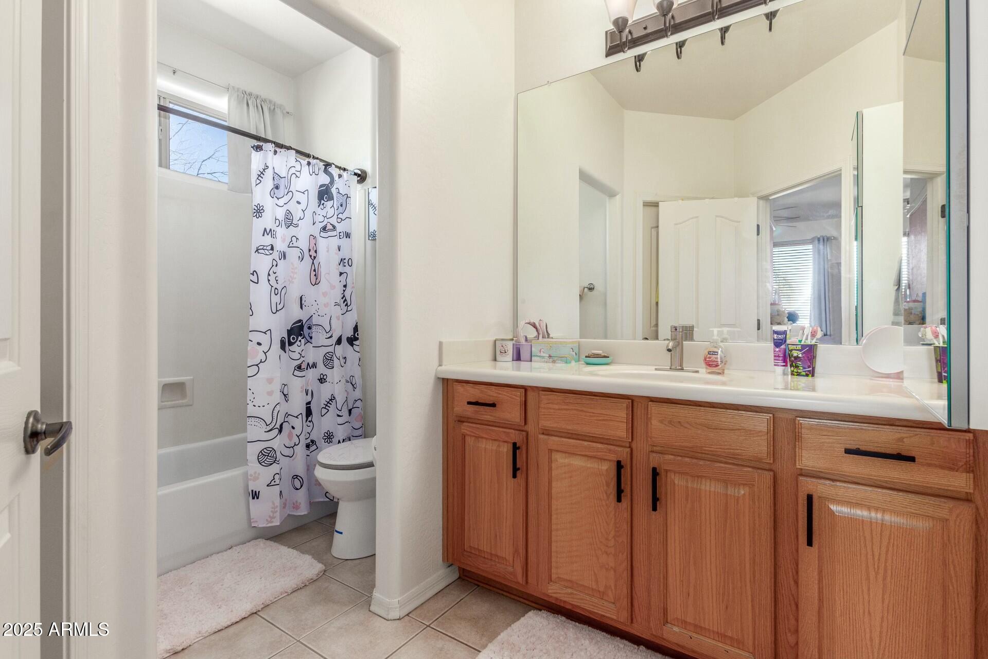 2614 West Florimond Road Phoenix, AZ 85086 - Photo 18 of 21 Bathroom 2