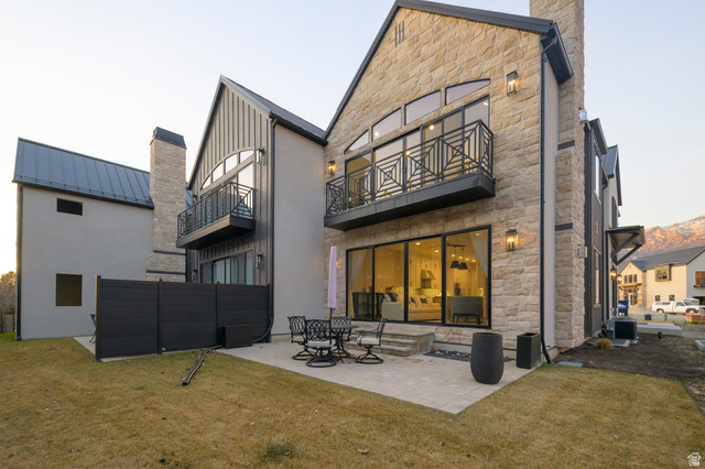 250 South Main Street, Unit 7 Alpine, UT 84004 - Photo 2 of 26 Enjoy breakfast or a barbecue on your back patio