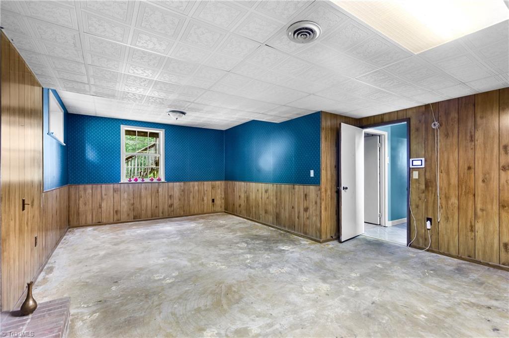 3170 Sides Road Winston-Salem, NC 27127 - Photo 28 of 47 View of Den Area