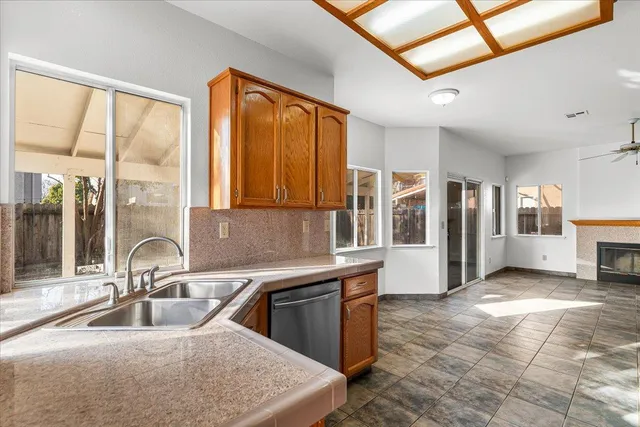 $485,000 | 3624 Effingham Lane, Modesto, CA 95357