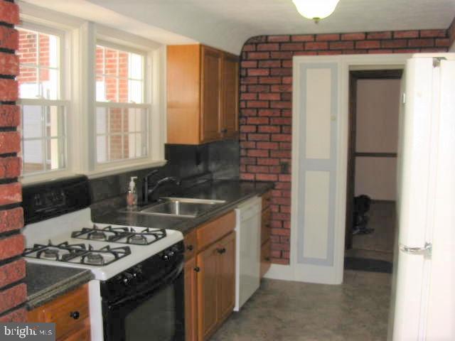 480 Edgehill Road York, PA 17403 - Photo 9 of 24