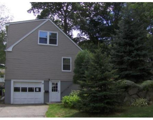 39 Island Road Lynnfield, MA 01940 - Photo 10 of 12 Gallery Image 10