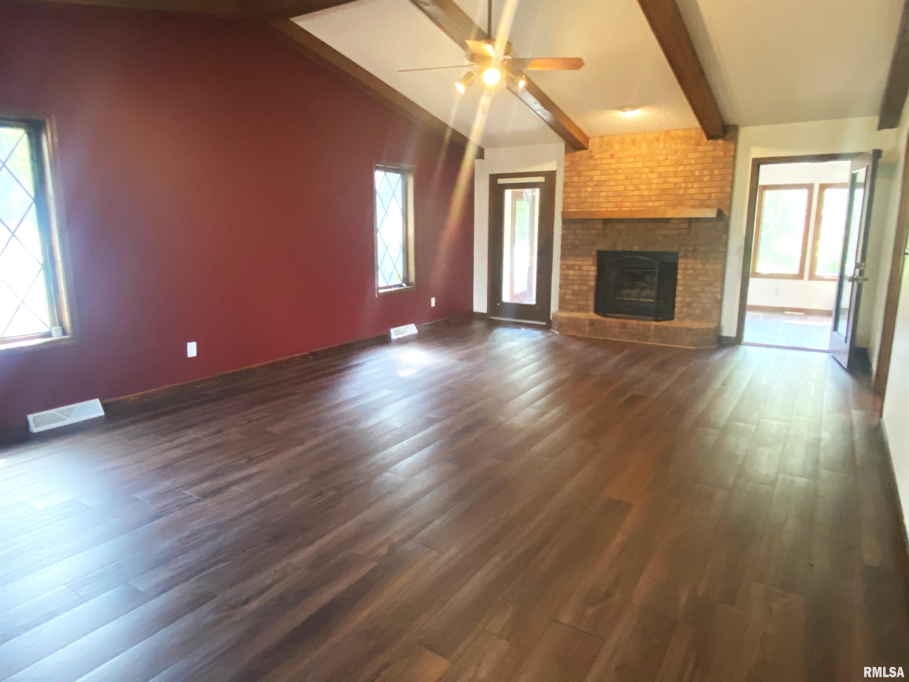 3912 West Bluffs Road Springfield, IL 62711 - Photo 8 of 44 Gallery Image 8