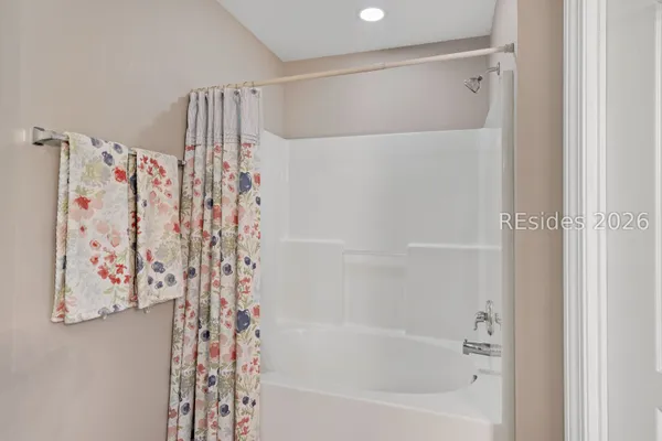 $485,000 | 8 Savannah Oak Drive, Bluffton, SC 29910