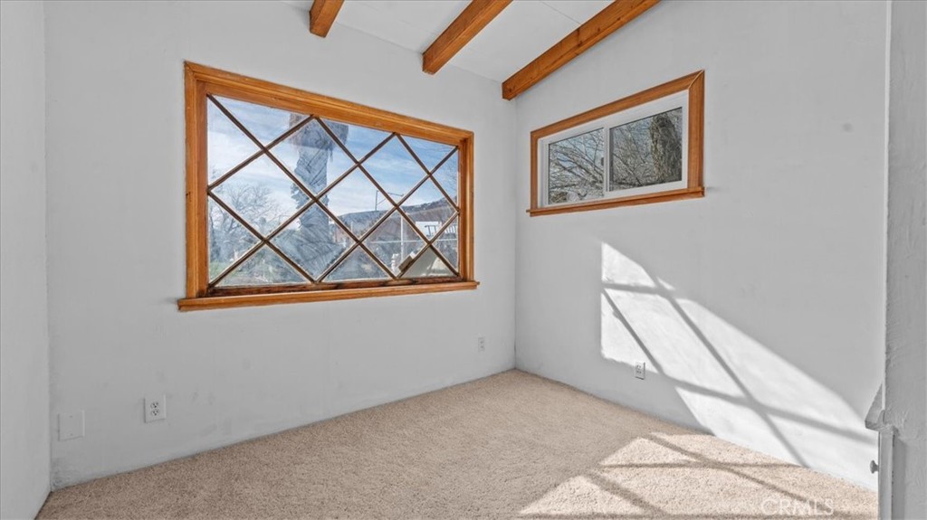 9728 East Avenue R Littlerock, CA 93543 - Photo 6 of 37 a view of an entryway