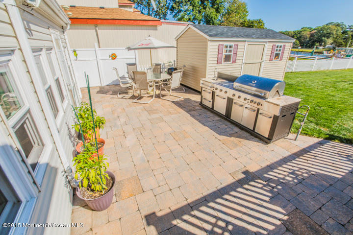 623 Bancroft Road Brick, NJ 08724 - Photo 12 of 91 623BancroftRoad-67