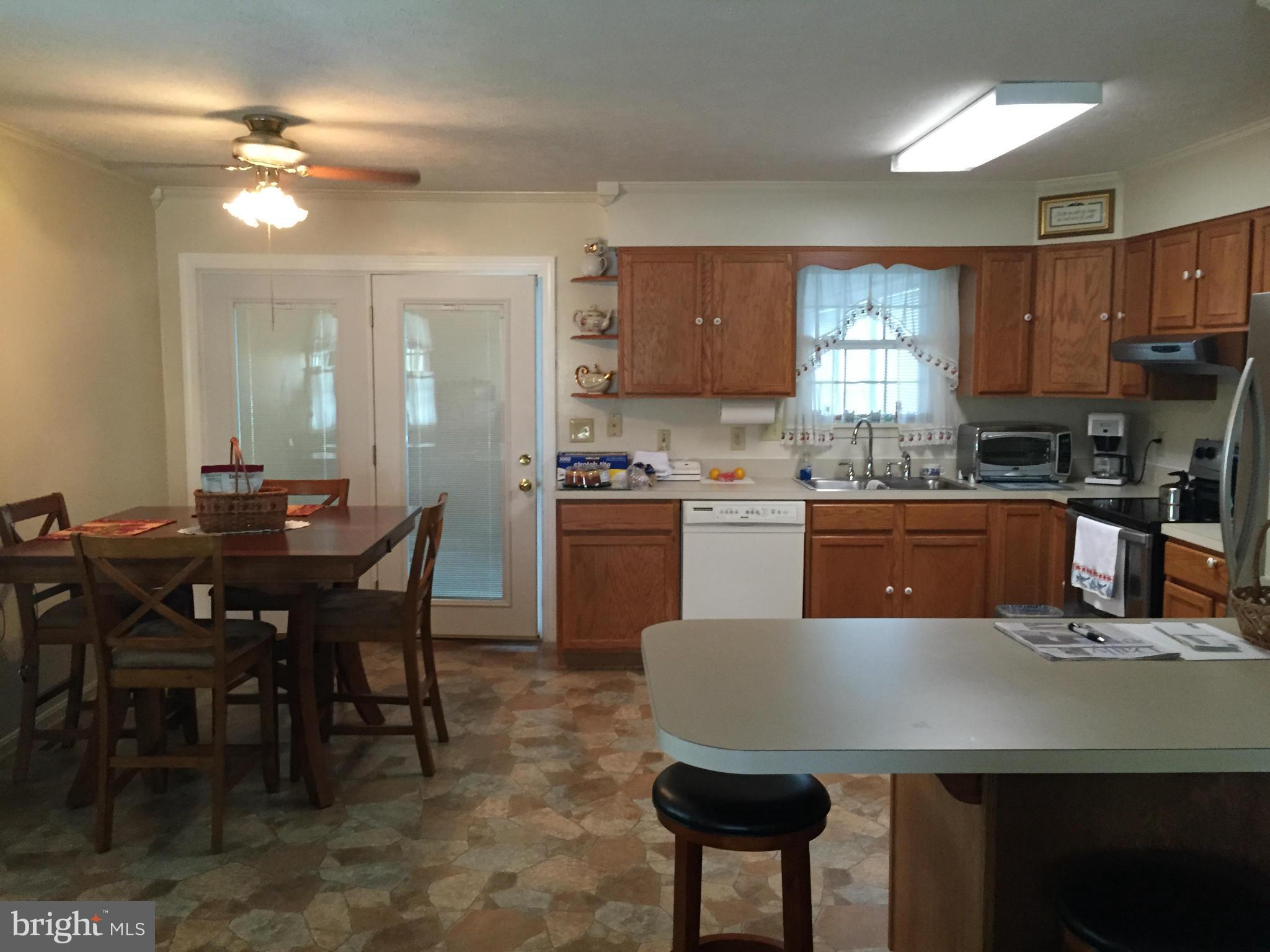 1124 Kesler Road Front Royal, VA 22630 - Photo 17 of 28 Kitchen