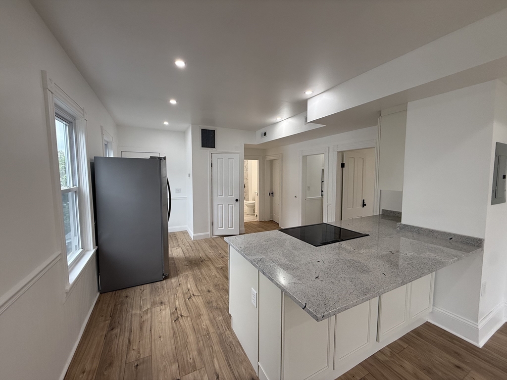 19 Reeves Street, Unit 3 Worcester, MA 01607 - Photo 3 of 8