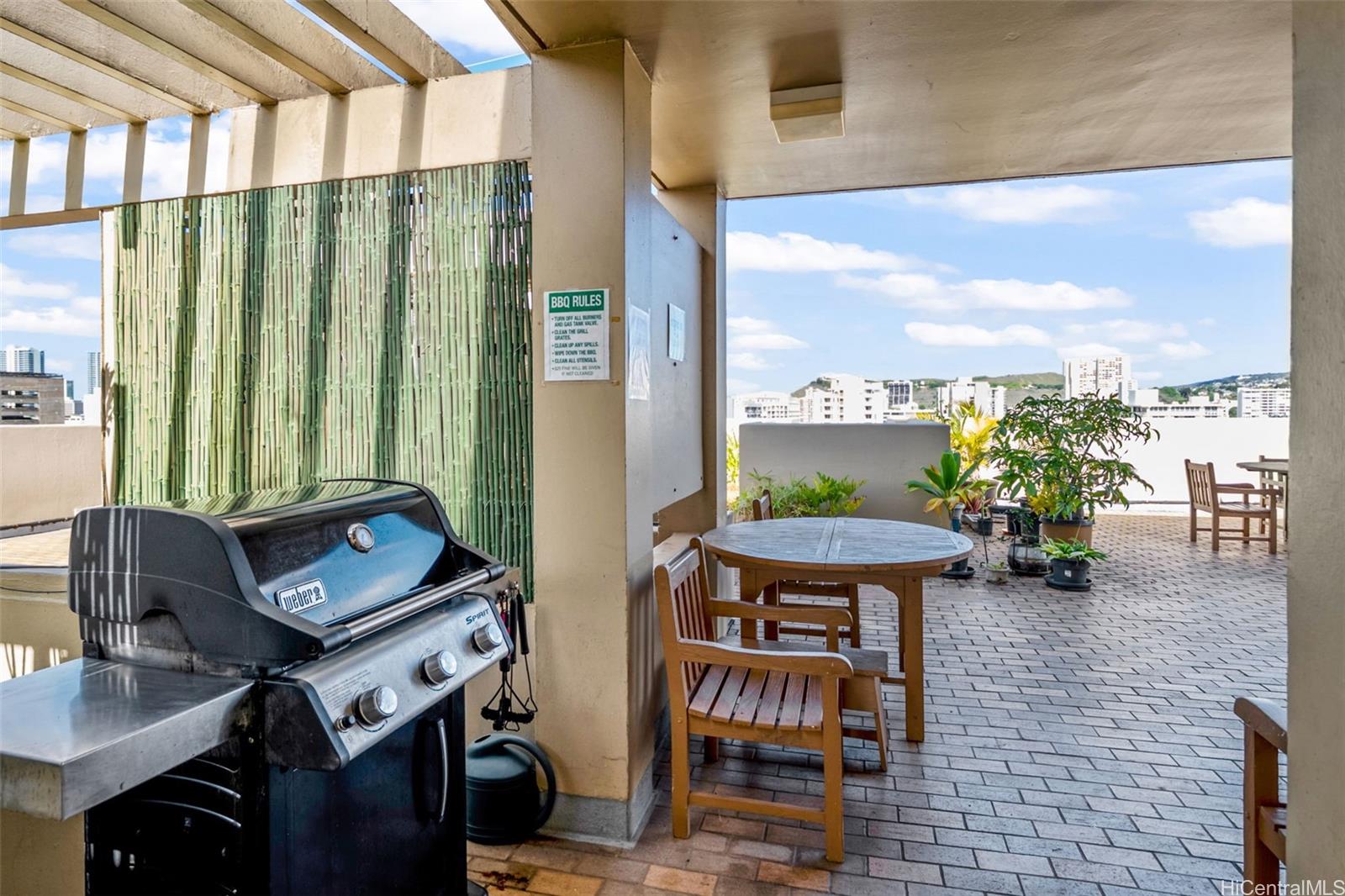 1505 Alexander Street, Unit 206 Honolulu, HI 96822 - Photo 13 of 20 a outdoor space with furniture