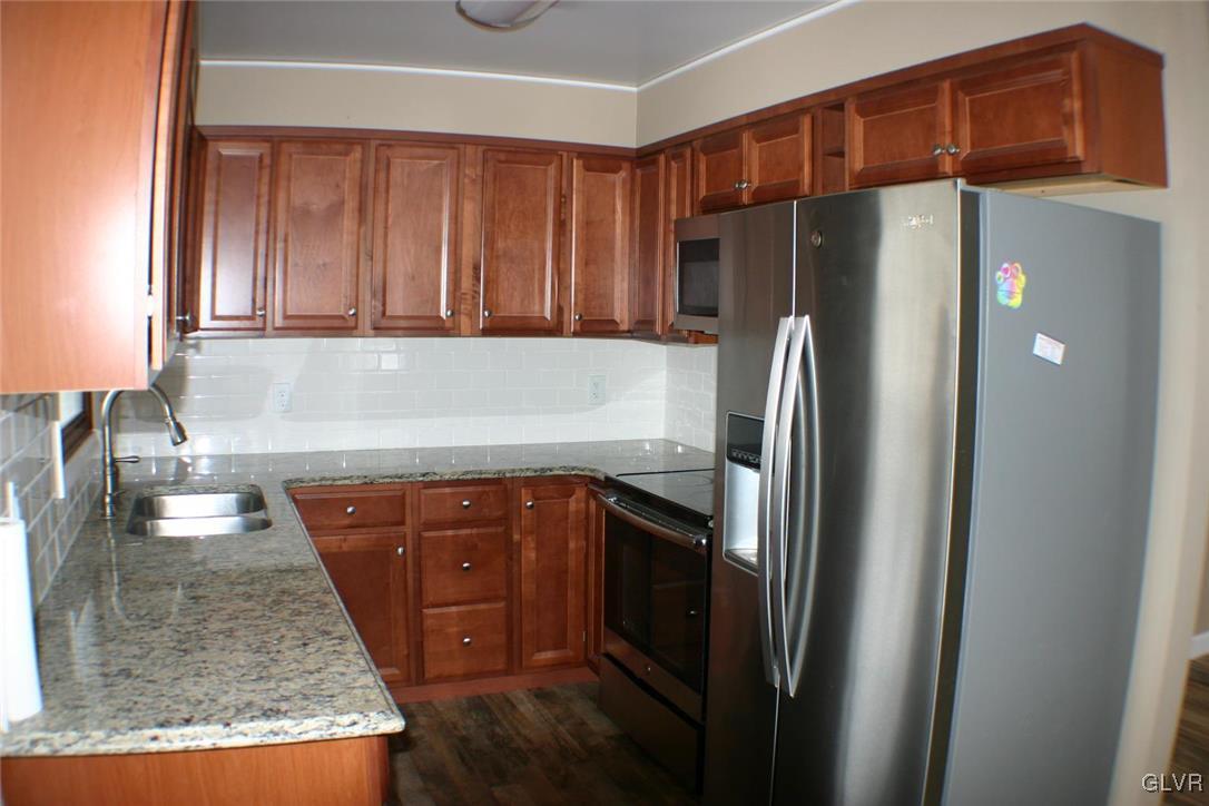 1002 Jackson View Road Stroudsburg, PA 18360 - Photo 12 of 42 Gallery Image 12