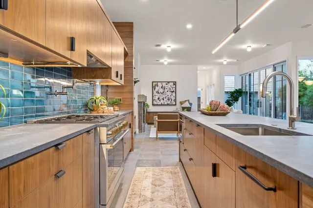 $3,490,000 | 706 West Johanna Street, Austin, TX 78704