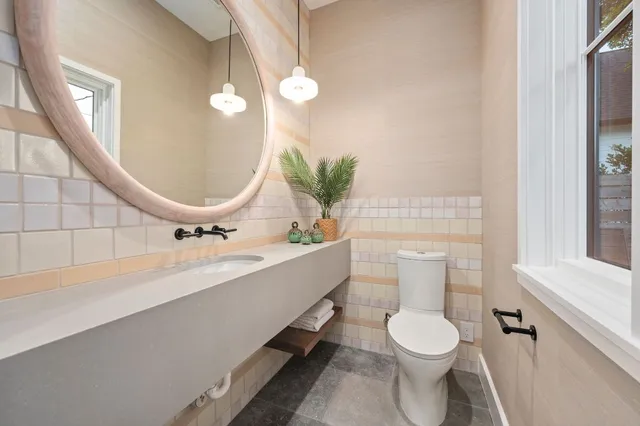 $3,490,000 | 706 West Johanna Street, Austin, TX 78704