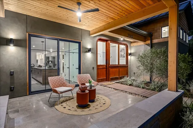 $3,490,000 | 706 West Johanna Street, Austin, TX 78704