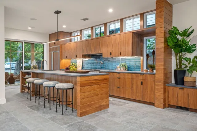 $3,490,000 | 706 West Johanna Street, Austin, TX 78704