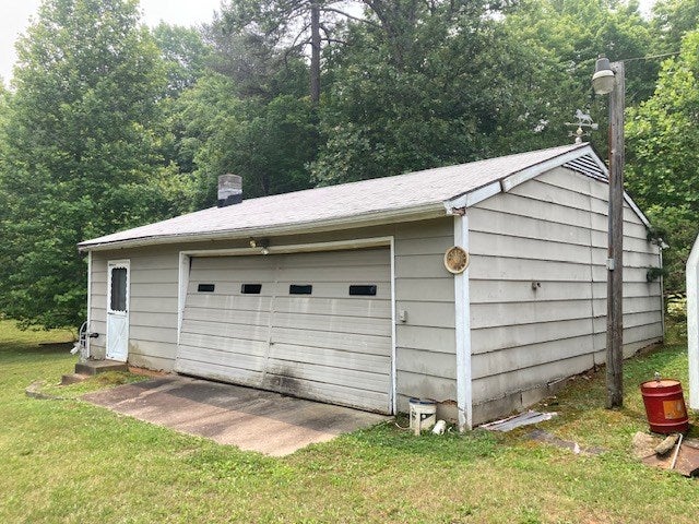 6174 Howardsville Road Dillwyn, VA 23936 - Photo 5 of 13 Gallery Image 5