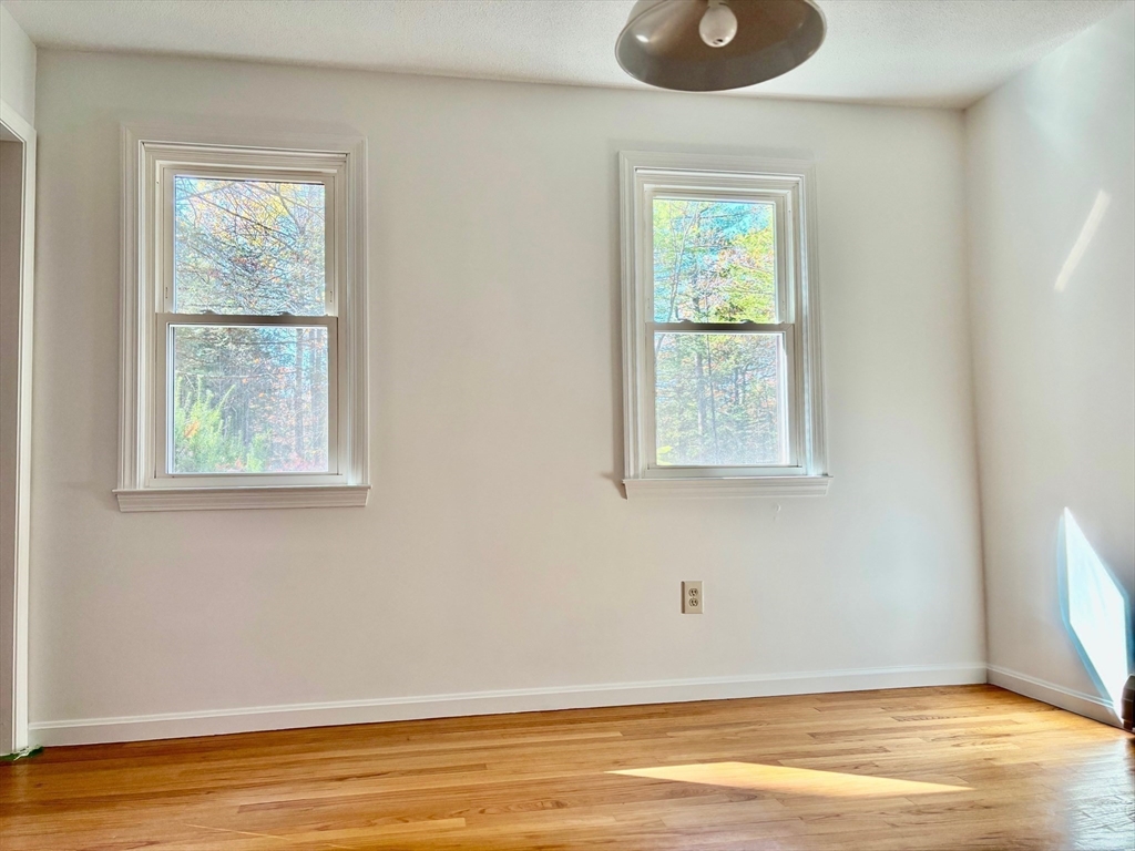 14 Pebble Ridge Road Amherst, MA 01002 - Photo 13 of 32