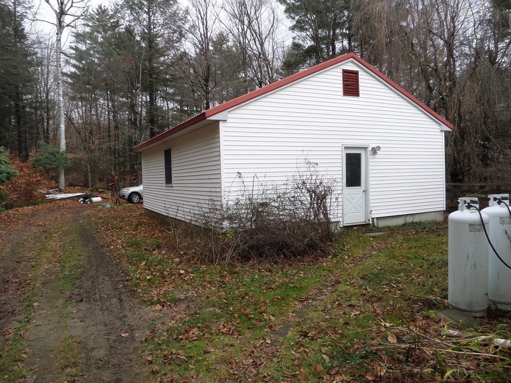 132 Scott Road Worthington, MA 01098 - Photo 3 of 31