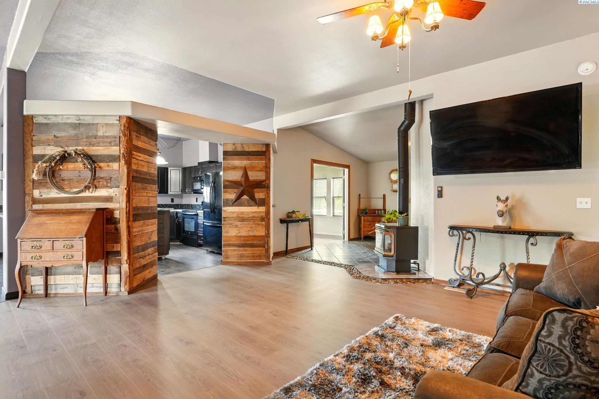 2009 Goose Gap Road Benton City, WA 99320 - Photo 13 of 28 Gallery Image 13
