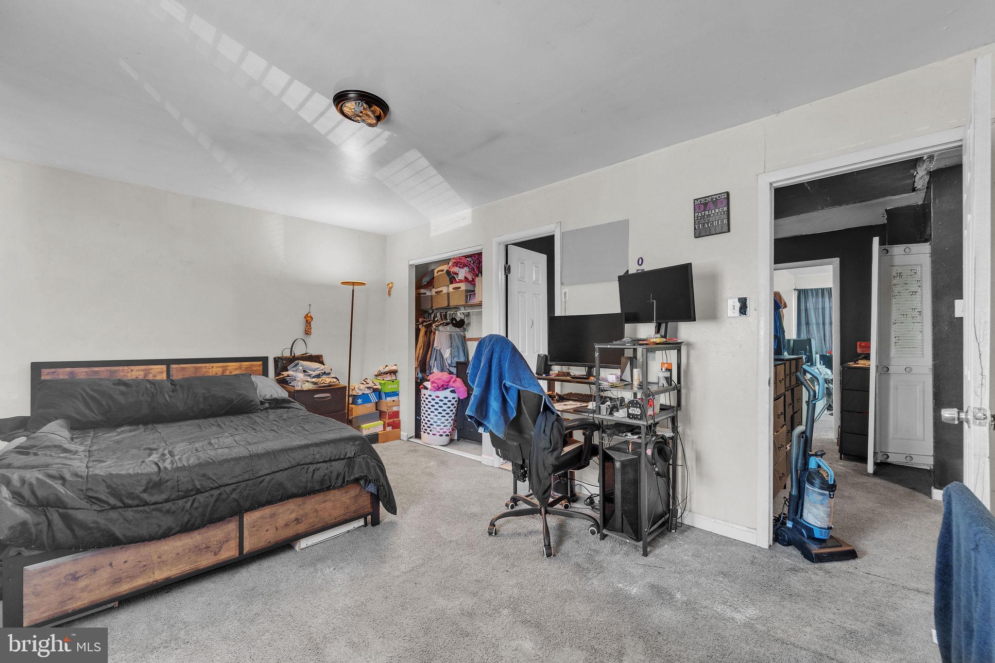 733 Myrtle Avenue Lindenwold, NJ 08021 - Photo 16 of 29 Spacious room with versatile potential.