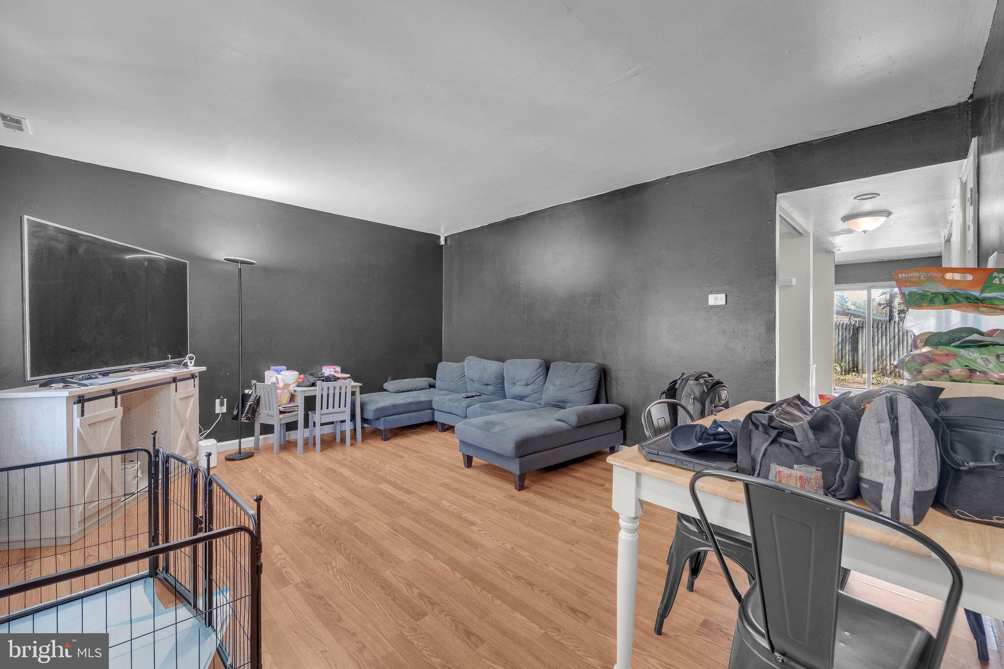 733 Myrtle Avenue Lindenwold, NJ 08021 - Photo 5 of 29 Spacious room with modern flair.