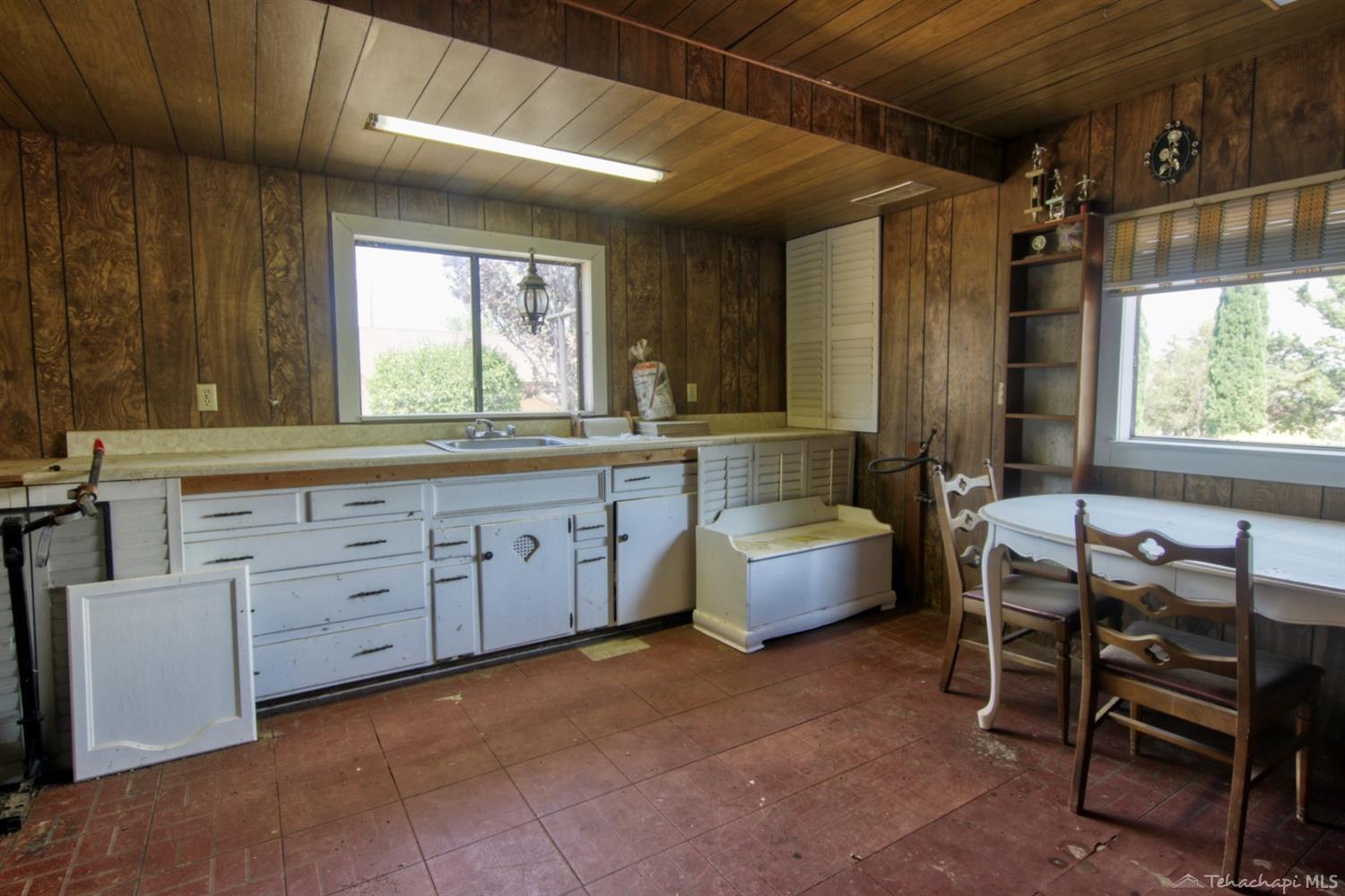 19640 Tucker Road Tehachapi, CA 93561 - Photo 31 of 44 Gallery Image 31