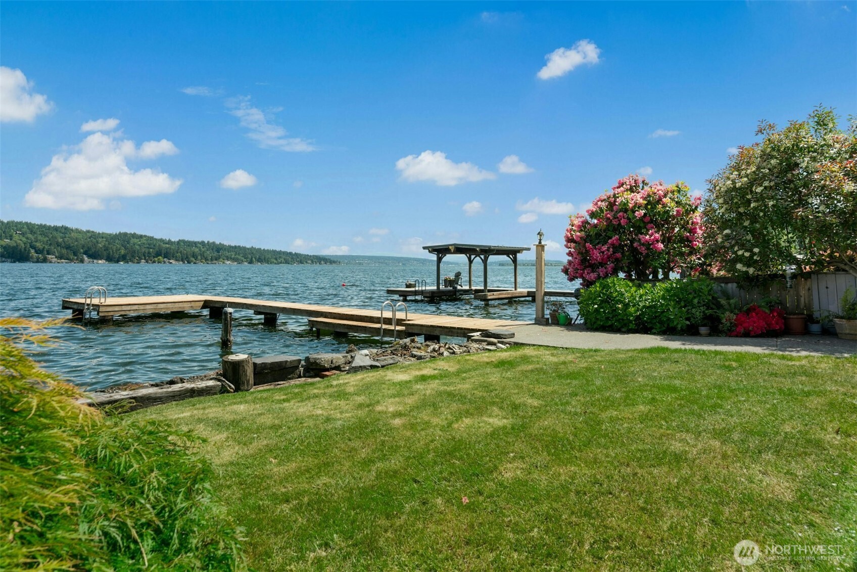 13008 Riviera Place Northeast Seattle, WA 98125 - Photo 24 of 40 Gallery Image 24