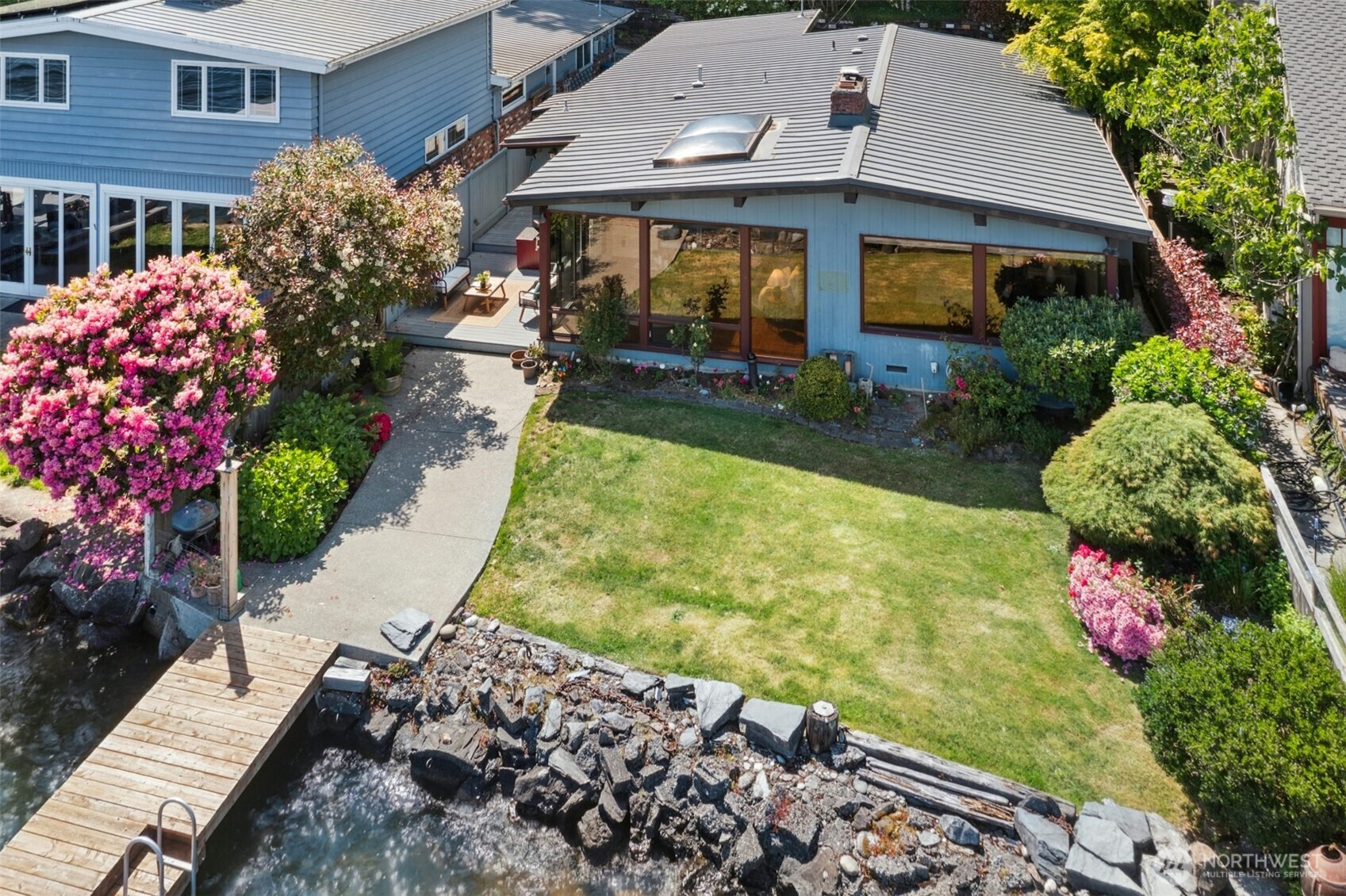 13008 Riviera Place Northeast Seattle, WA 98125 - Photo 30 of 40 Gallery Image 30