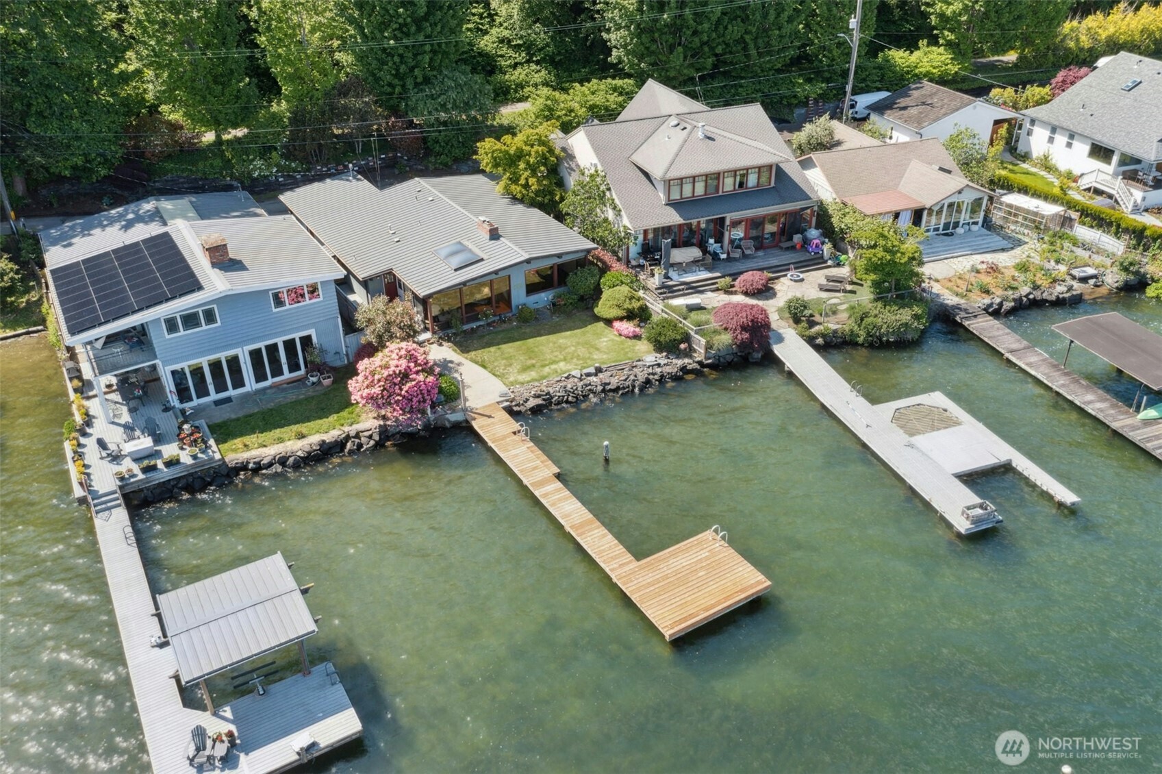 13008 Riviera Place Northeast Seattle, WA 98125 - Photo 32 of 40 Gallery Image 32