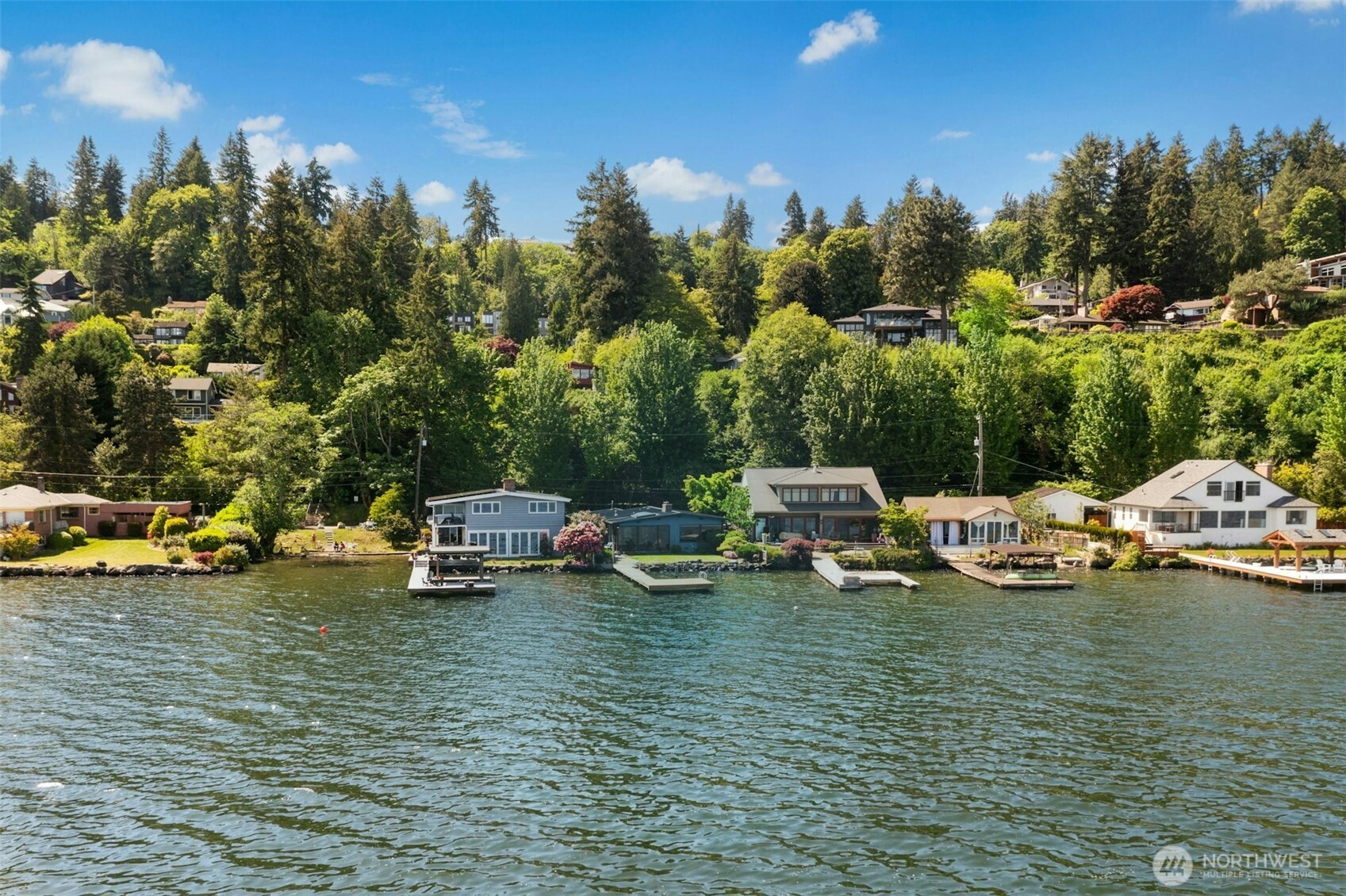 13008 Riviera Place Northeast Seattle, WA 98125 - Photo 36 of 40 Gallery Image 36