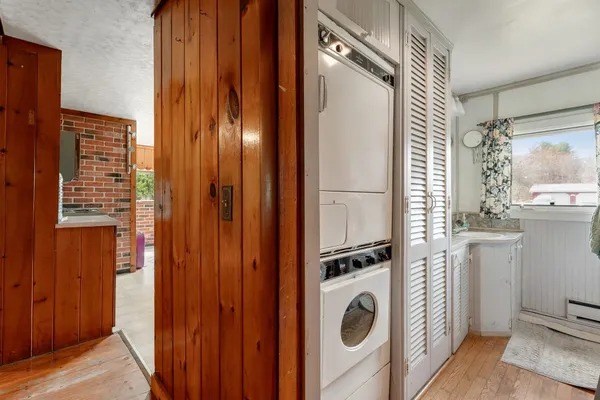 $300,000 | 205 Loomis Hill Road, Waterbury, VT 05677