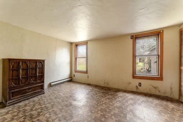 $300,000 | 205 Loomis Hill Road, Waterbury, VT 05677