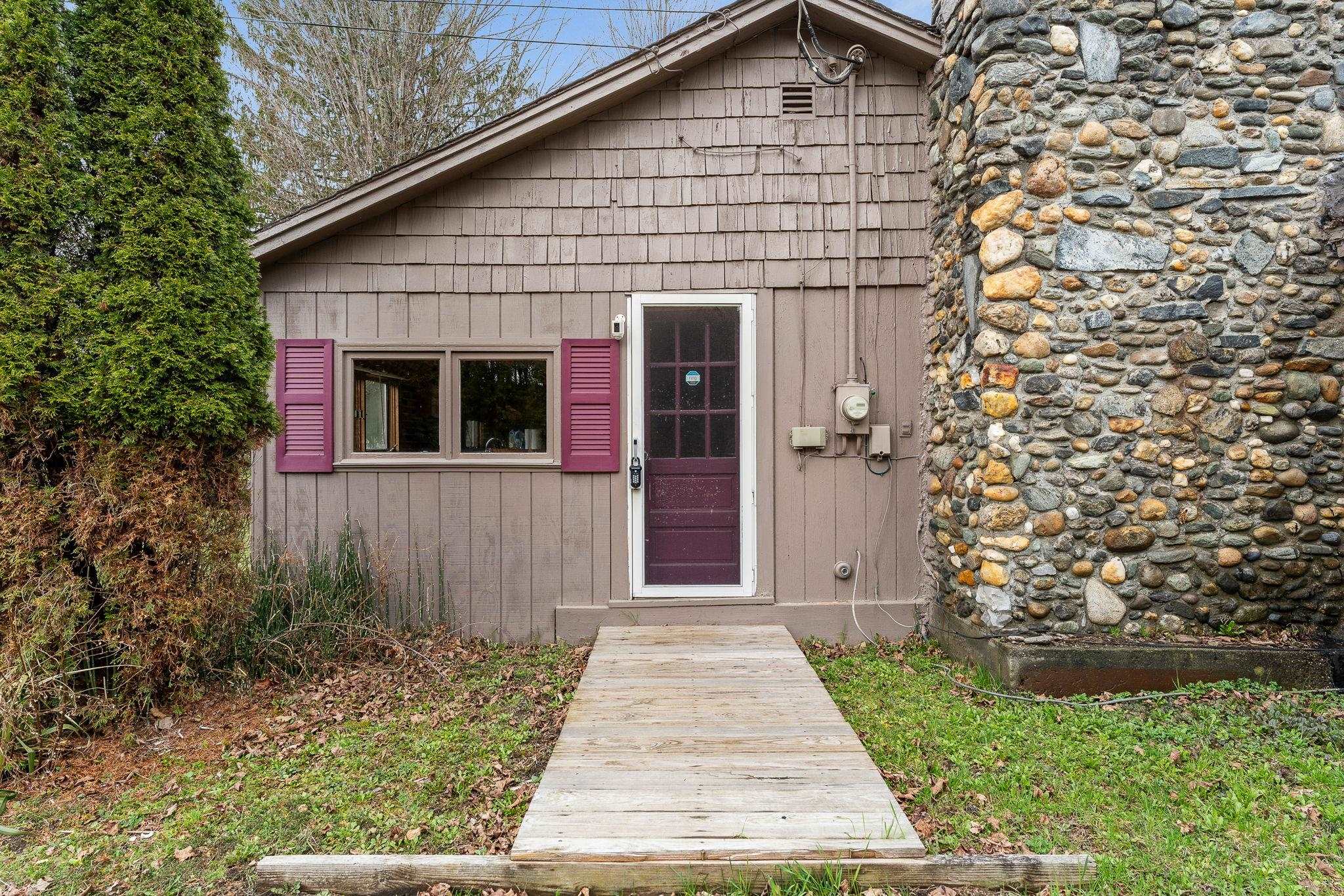 205 Loomis Hill Road Waterbury, VT 05677 - Photo 2 of 60