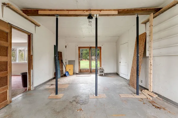 $300,000 | 205 Loomis Hill Road, Waterbury, VT 05677