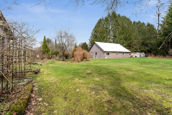 $300,000 | 205 Loomis Hill Road, Waterbury, VT 05677