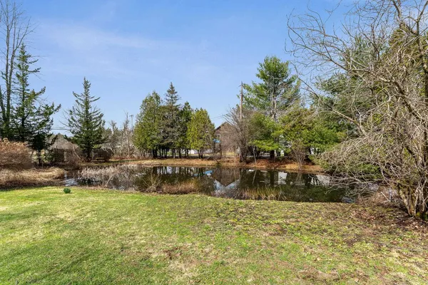 $300,000 | 205 Loomis Hill Road, Waterbury, VT 05677