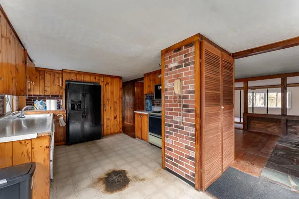 $300,000 | 205 Loomis Hill Road, Waterbury, VT 05677